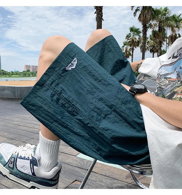 Men's Trendy Loose Ice Silk Shorts 2025 Detail
