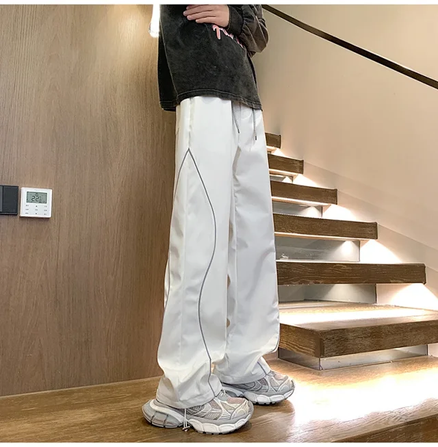Men's Cream Retro Outdoor Hiking Pants Detail