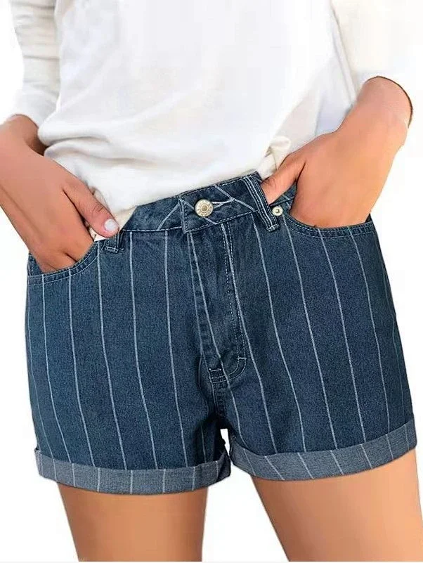 High-waisted Striped Cuffed Denim Shorts for Women Detail