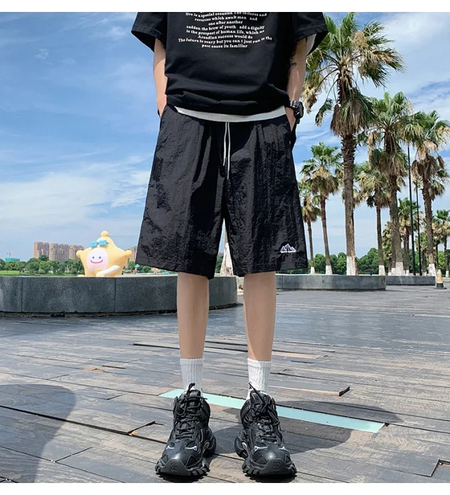 Men's Trendy Loose Ice Silk Shorts 2025 Detail