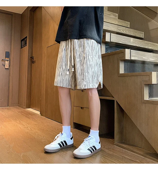Men's Summer Textured Beach Shorts Detail