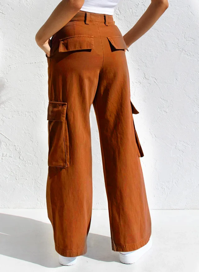 Eaby Multi - Pocket Cargo Jeans for Women Detail