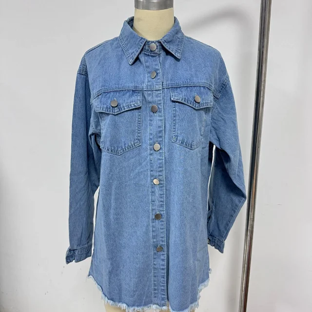 Vintage Western-Washed Denim Coat for Women Detail