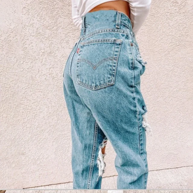 Retro Ripped Jeans for Women (Stock Available) Detail