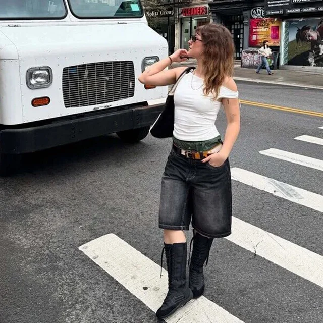 European&American Loose Denim Capris Detail