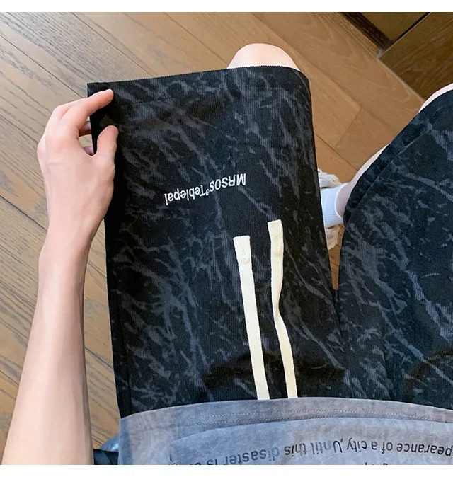 Men's 2025 Summer New Breathable Linen Shorts Detail