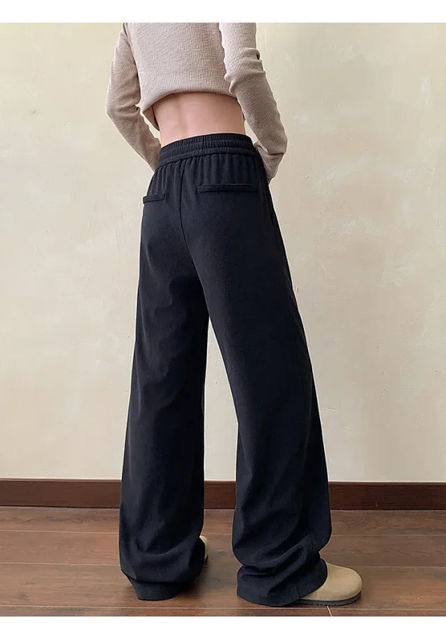 Khaki Wide-Leg Sport Pants Detail