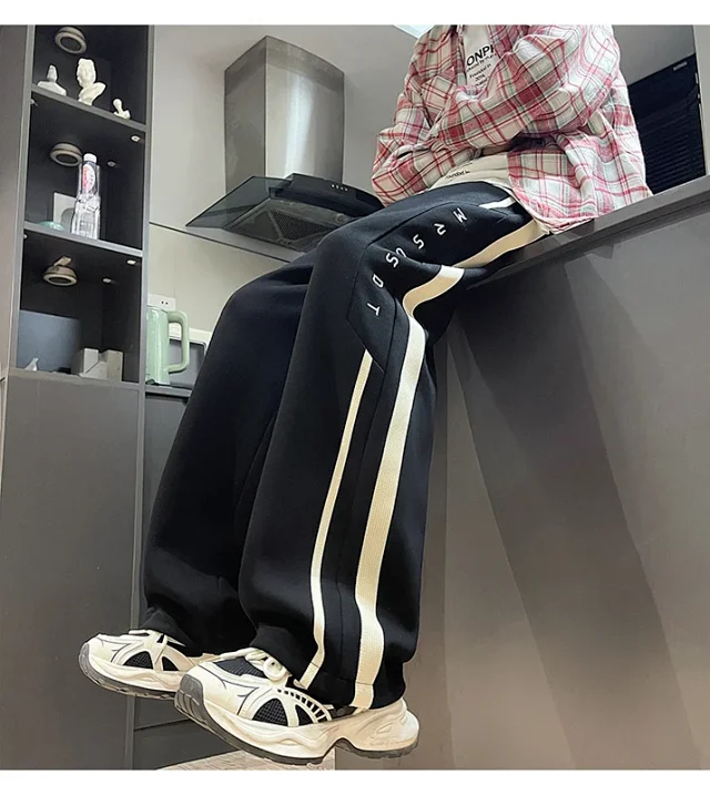 2025 Men's Sweatpants Oversize Loose Straight Trousers Detail