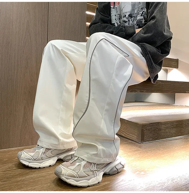 Men's Cream Retro Outdoor Hiking Pants Detail