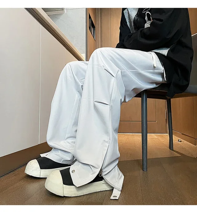 Men's Trendy Cargo Micro-flared Street Pants Detail