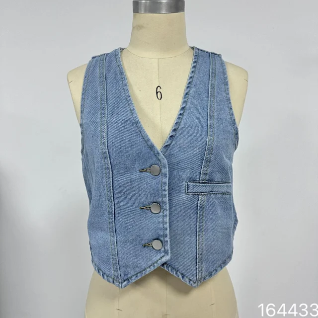 TUME Denim Vest for Women Detail