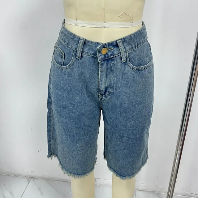 Loose Retro Denim Shorts for Ladies Detail