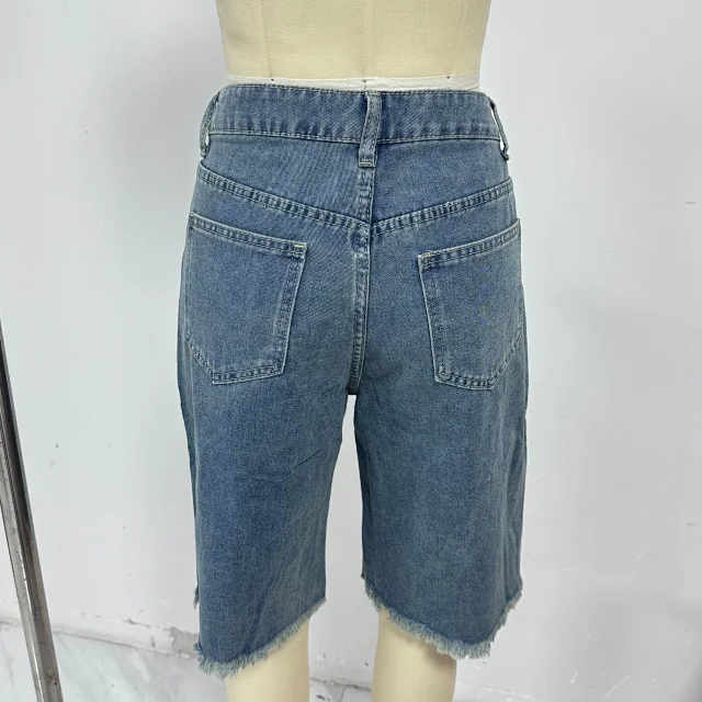 Loose Retro Denim Shorts for Ladies Detail