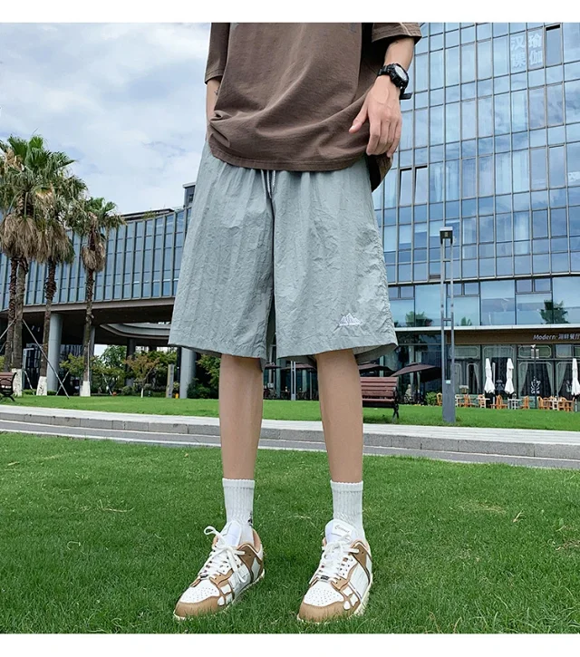 Men's Trendy Loose Ice Silk Shorts 2025 Detail