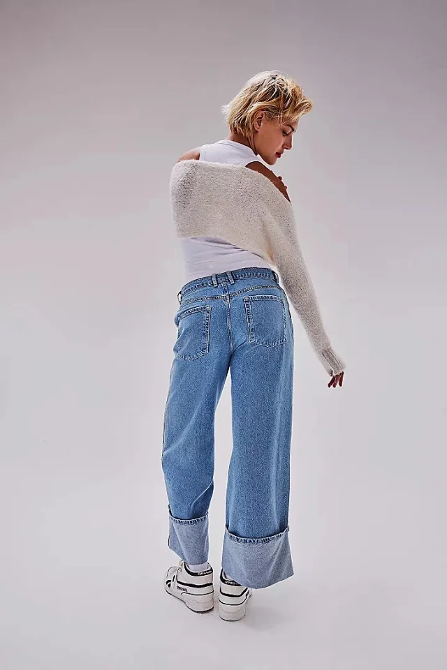 Retro High-Waisted Loose Jeans for Women Detail