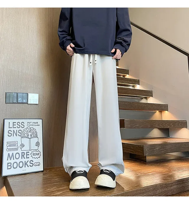 Oversize Vibe Pleated Wide - leg Pants Detail