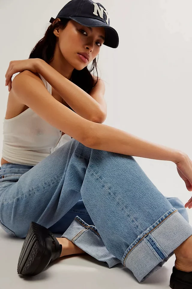 Retro High-waist Straight Jeans Detail