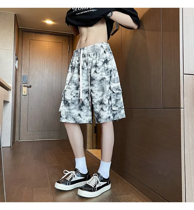 Men's Camo Tie-Dye Breathable Cargo Shorts Detail