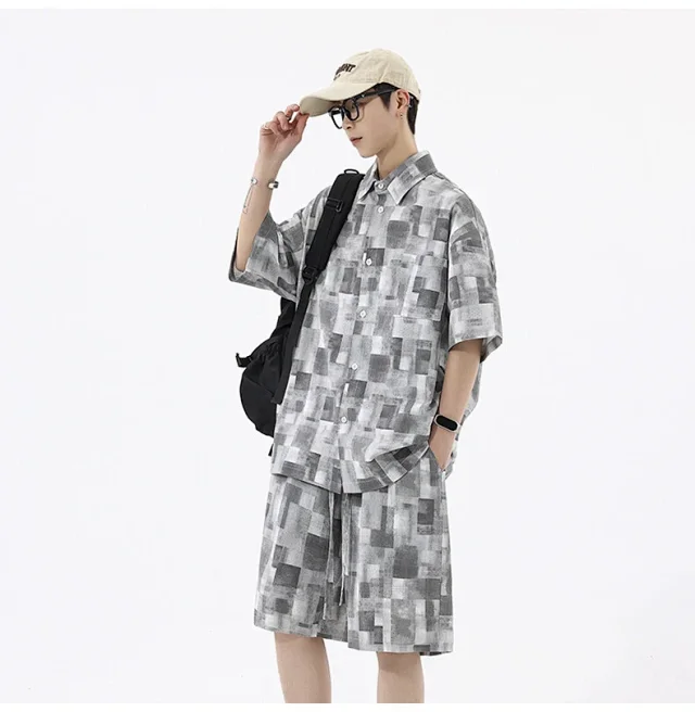 Men's Retro Plaid Short-Sleeve Shirt Suit Detail