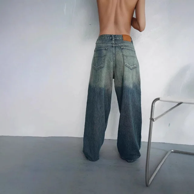 2025 Retro Low-rise Faded Jeans Detail