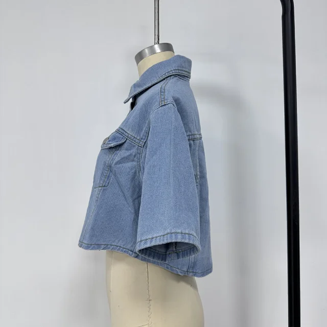 2025 Spring/Summer Women's Short Denim Jacket Detail