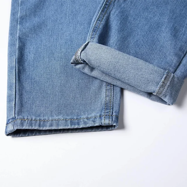 Men's Loose Denim Pants (Stylish & Casual) Detail