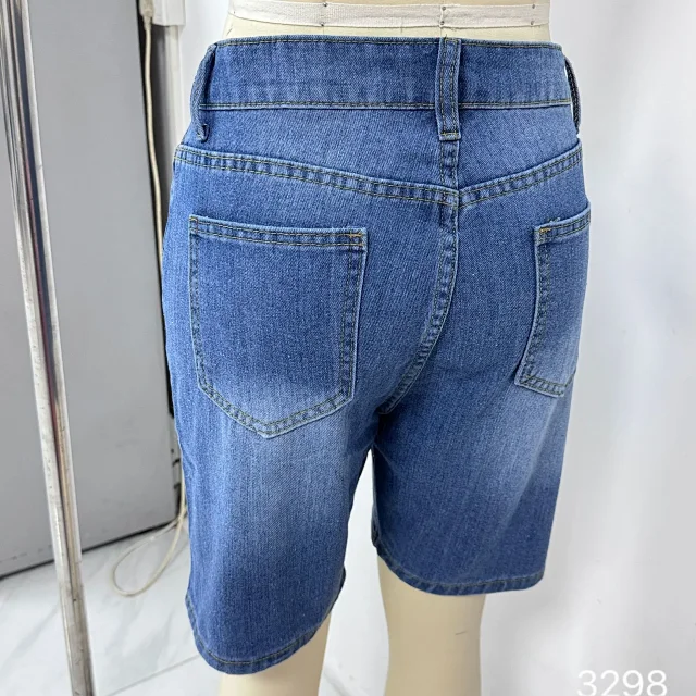 Factory Direct Fashion Slim Denim Capris for Women Detail