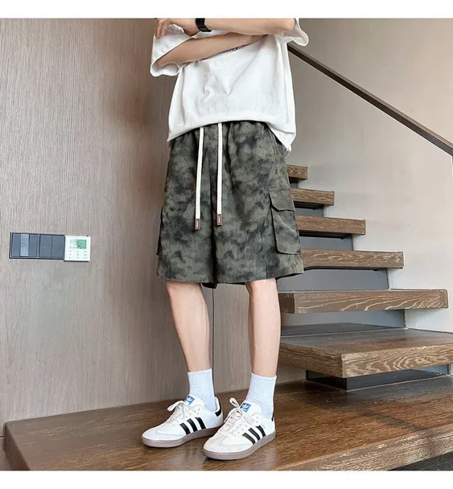 Men's Camo Tie-Dye Breathable Cargo Shorts Detail