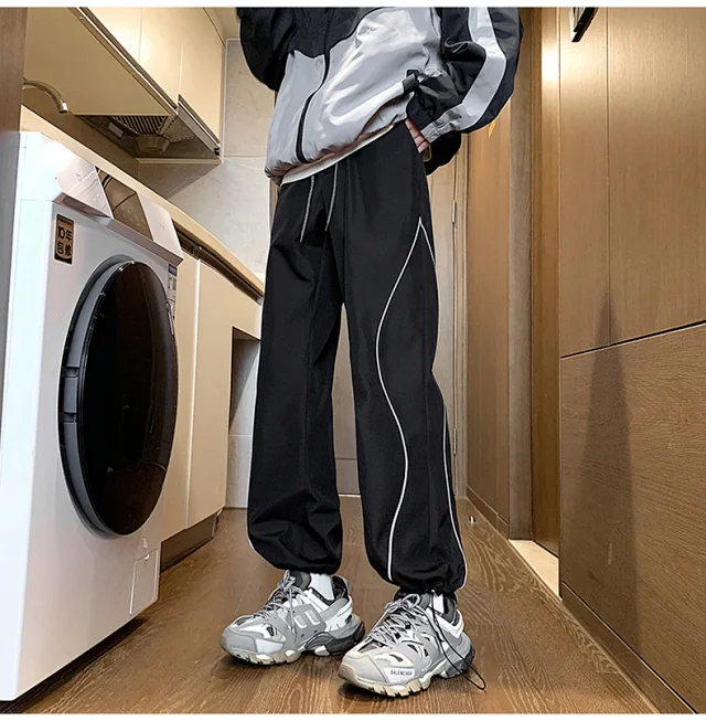 Men's Cream Retro Outdoor Hiking Pants Detail