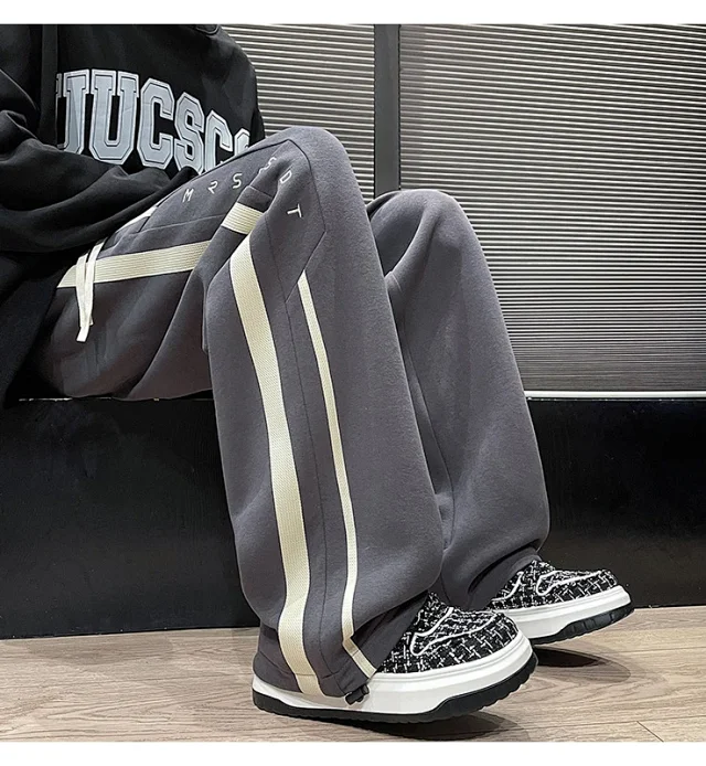 2025 Men's Sweatpants Oversize Loose Straight Trousers Detail