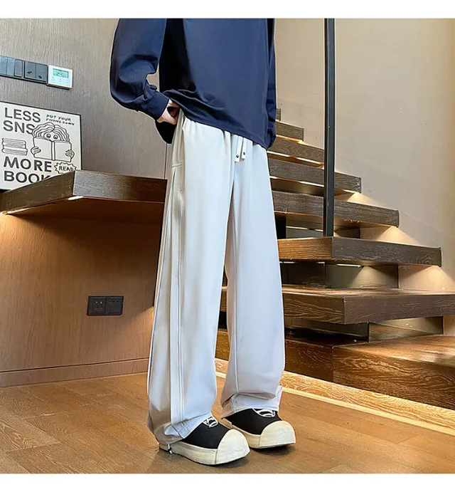 Oversize Vibe Pleated Wide - leg Pants Detail
