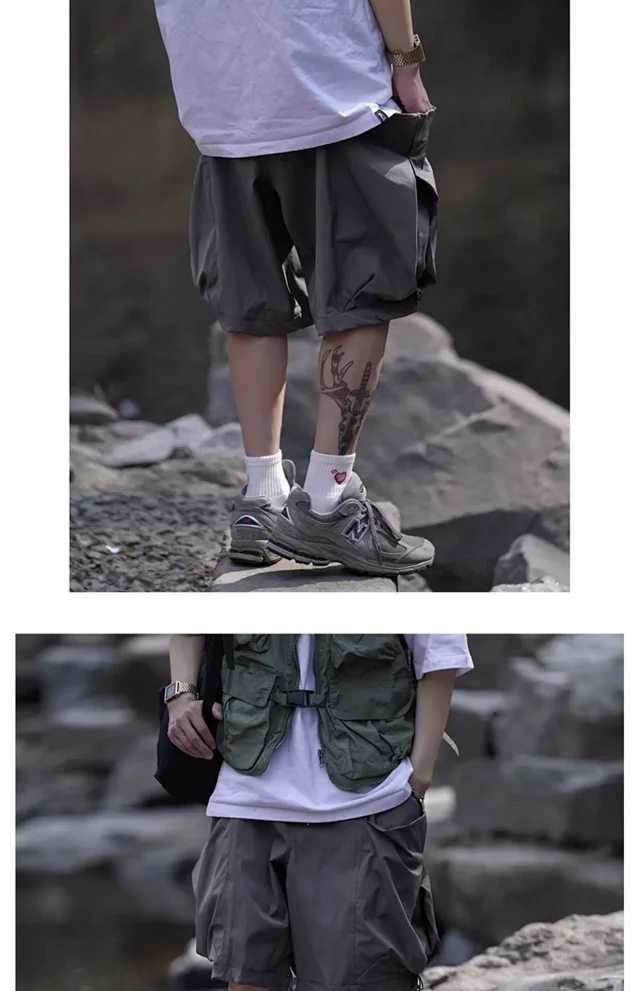 Navy Men's Vintage Cargo Shorts Detail