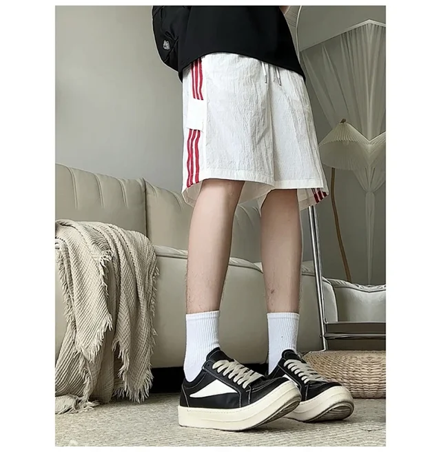Men's Laser - Perforated Summer Beach Shorts Detail