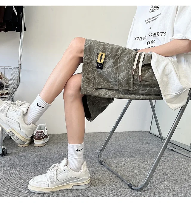 Men's Summer Loose Fit Beach Shorts Detail