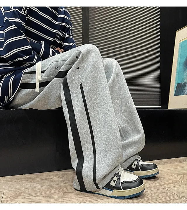 2025 Men's Sweatpants Oversize Loose Straight Trousers Detail