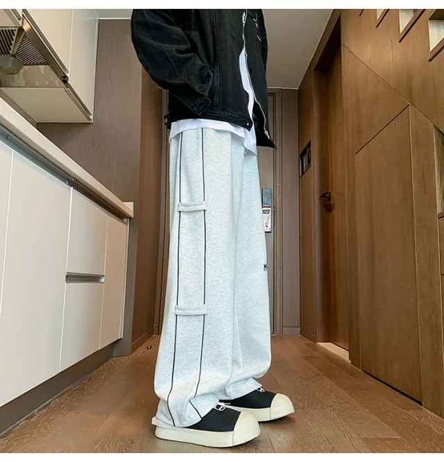 Vintage Embroidered Straight Sweatpants Detail