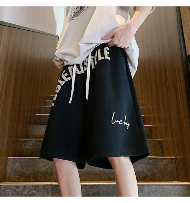 Men's Summer New Trendy Foam Print Loose Shorts Detail