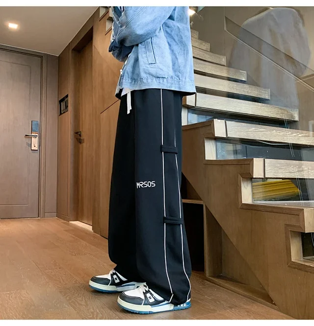 Vintage Embroidered Straight Sweatpants Detail