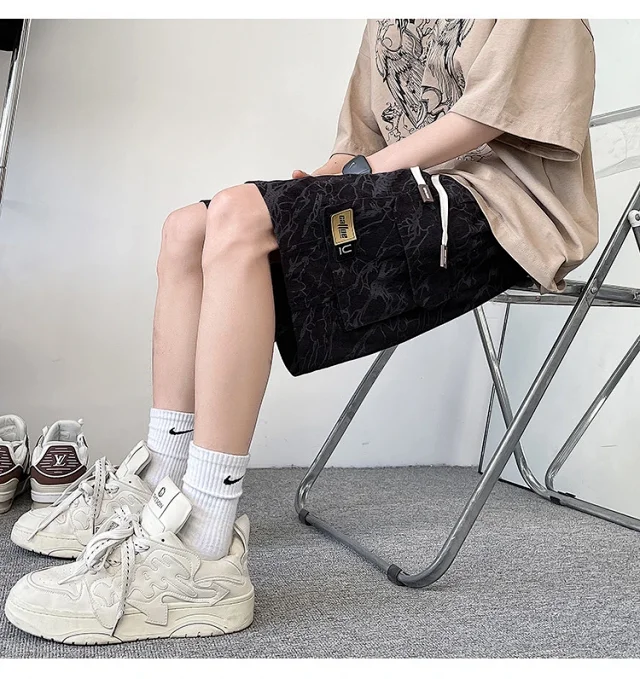 Men's Summer Loose Fit Beach Shorts Detail