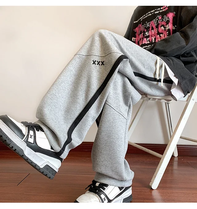 Men's Oversized Japanese Striped Sweatpants Detail