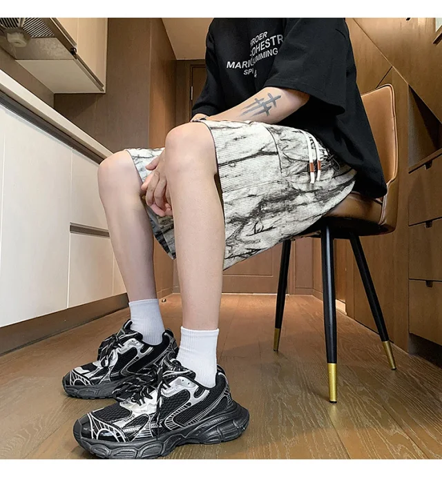 Men's Black Shorts with Pockets Detail
