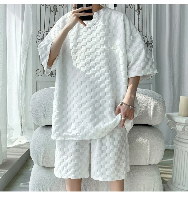 Men's Loose Checkered Jacquard T-shirt & Shorts Set Detail