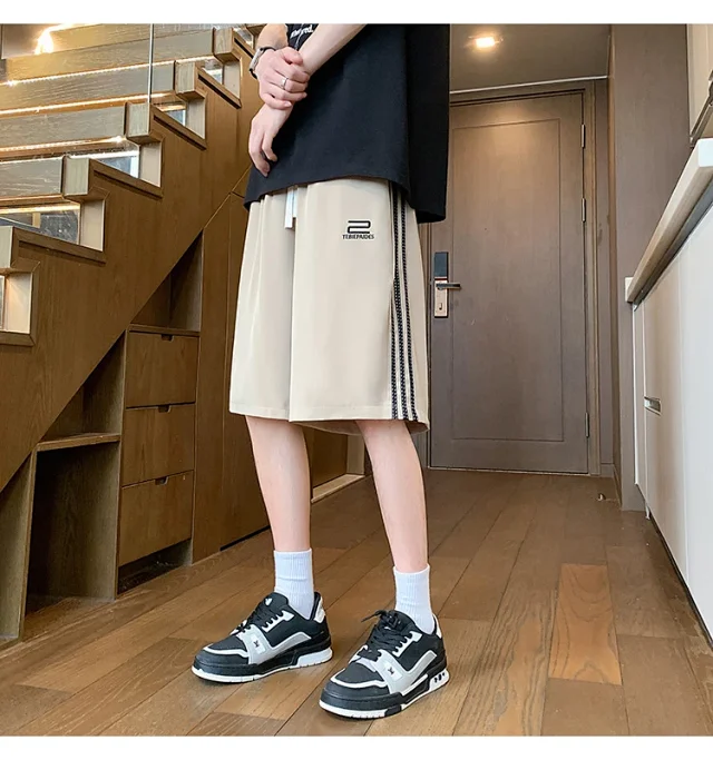 Men's Moisture-Wicking Shorts Detail
