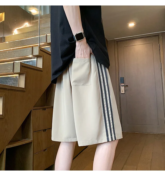Men's Moisture-Wicking Shorts Detail