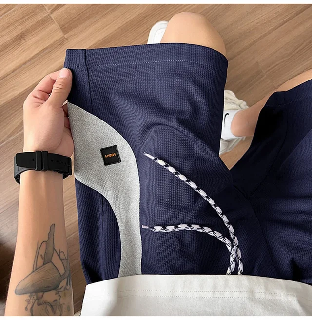 Men's Color-blocking Athletic Shorts Detail
