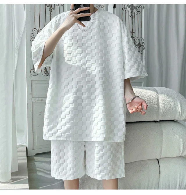 Men's Loose Checkered Jacquard T-shirt & Shorts Set Detail