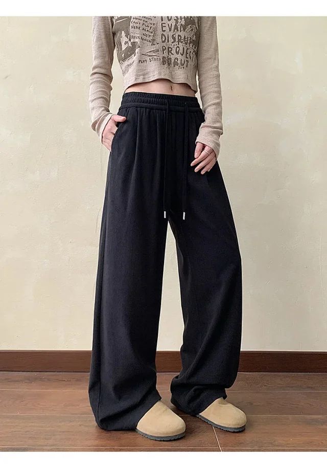 Khaki Wide-Leg Sport Pants Detail