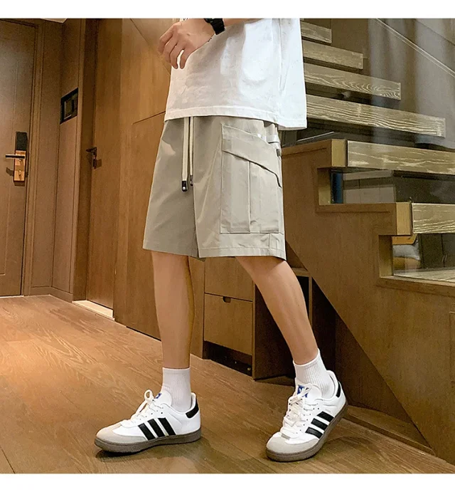 Summer Men's Cargo Shorts Detail