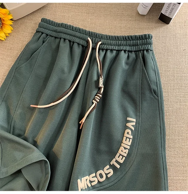 Foam Print Men's Retro Beach Shorts Detail