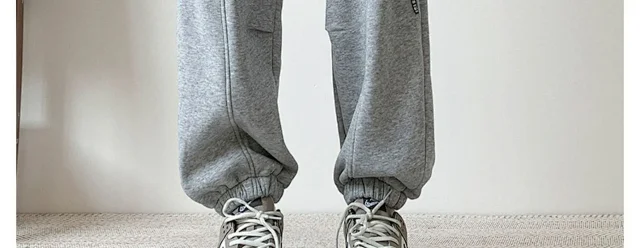 Men's Spring Vintage Khaki Oversize Sweatpants Detail